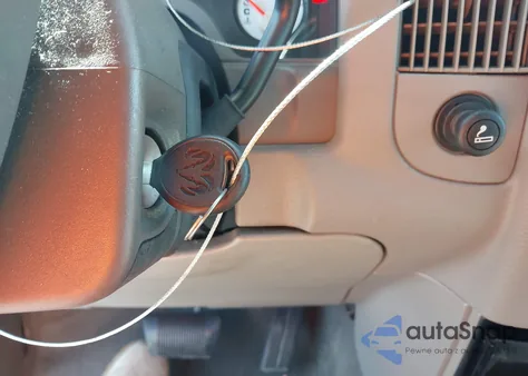 2005 Dodge Ram 1500 Slt/Laramie z USA, uszkodzony, nr VIN 1D7HA18D25S128335